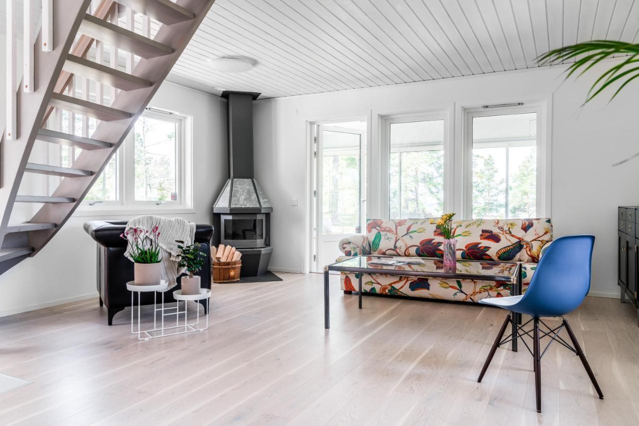 Elegant Home With Stunning Sea View And Garden Stockholm Exterior photo
